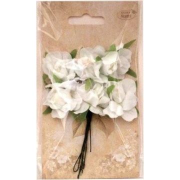 Kwiatki materiałowe białe 3cm 6szt