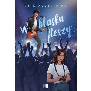 W blasku fleszy