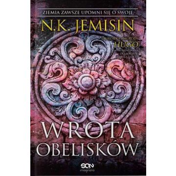 Pęknięta Ziemia T.2 Wrota obelisków