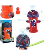 Hydrant pryskający wodą